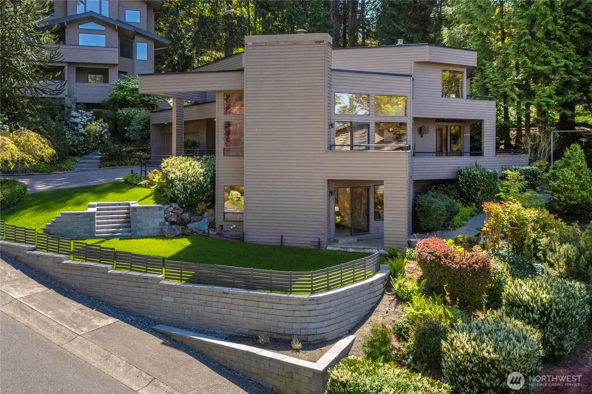 13707 SE 51st Place, Bellevue, WA 98006 - #1
