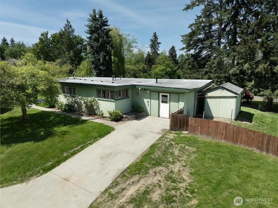 3823 214th Street Sw, Brier, WA 98036 - #3