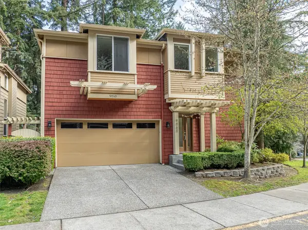 9060 177th Place Ne #12, Redmond, WA 98052
