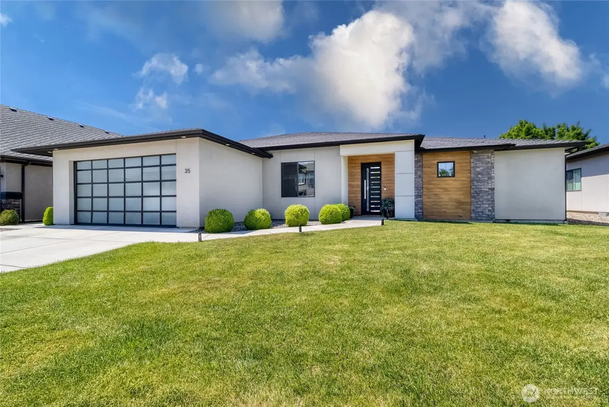 35 NE Alpine Drive, College Place, WA 99324 - #1