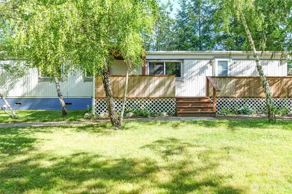 2106 Kent Avenue W, Bremerton, WA 98312