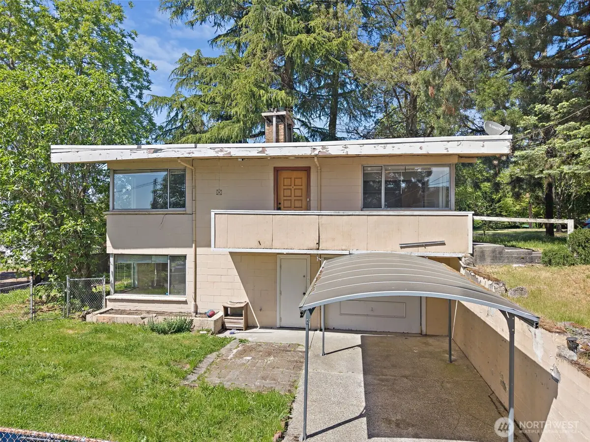 7529 Beacon Avenue S, Seattle, WA 98118 - #1
