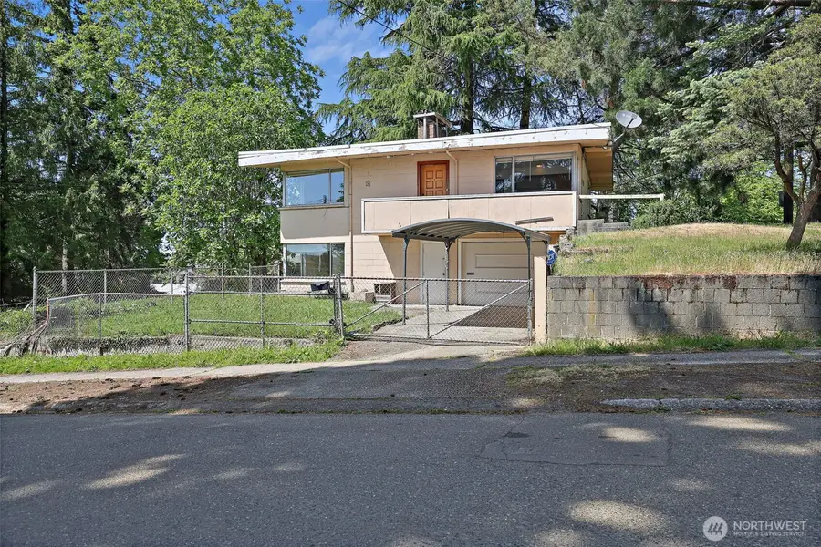 7529 Beacon Avenue S, Seattle, WA 98118 - #2