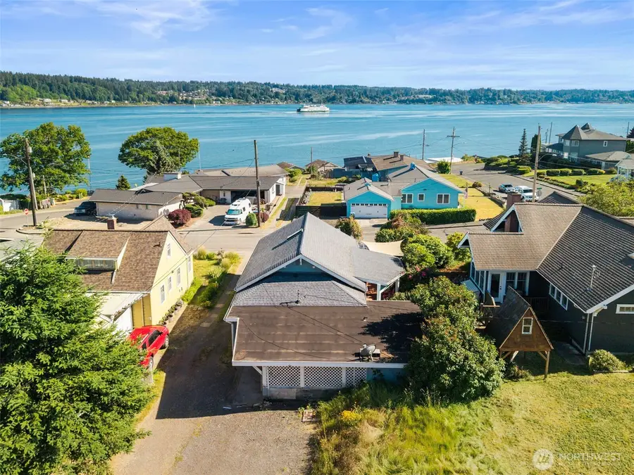 2708 E 10th Street, Bremerton, WA 98310 - #2