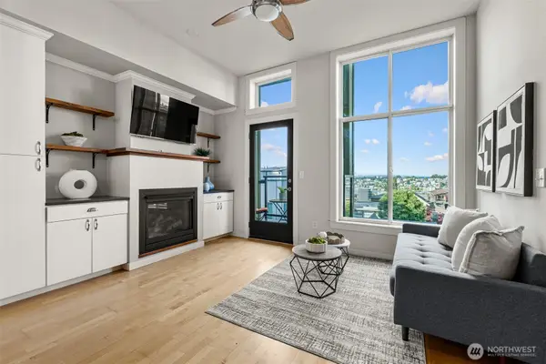655 Crockett Street #A104, Seattle, WA 98109