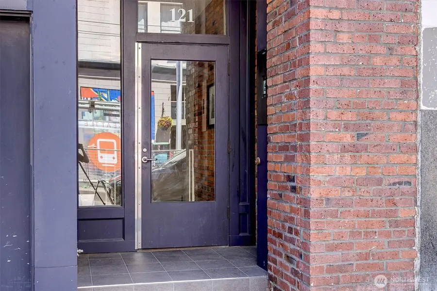 121 S Jackson Street #4, Seattle, WA 98104 - #3