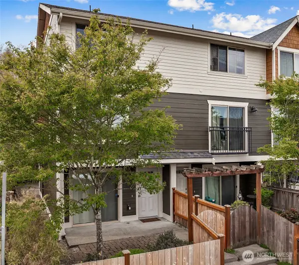 9011 46th Avenue S #B, Seattle, WA 98118