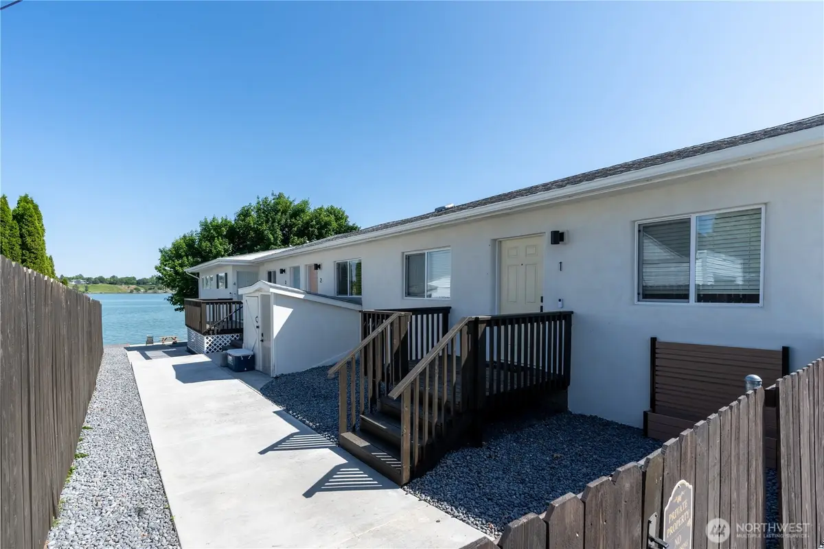 3013 W Lakeside Drive #1-5, Moses Lake, WA 98837 - #1