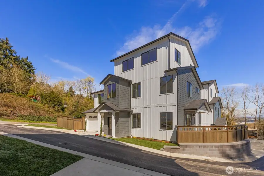9416 Olson Place Sw, Seattle, WA 98106 - #2
