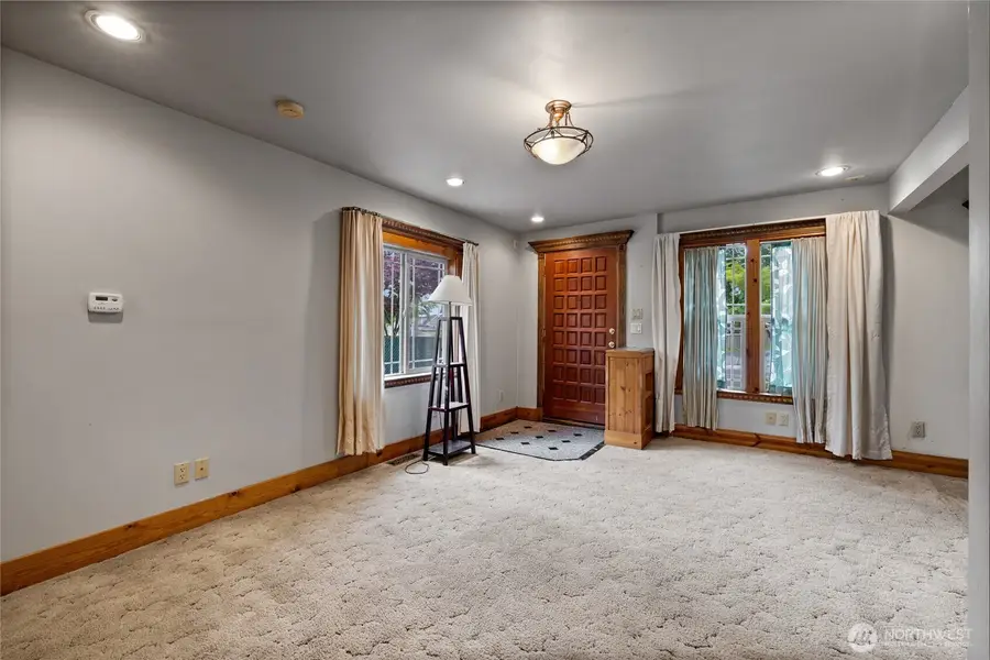 401 7th Street Nw, Puyallup, WA 98371 - #3