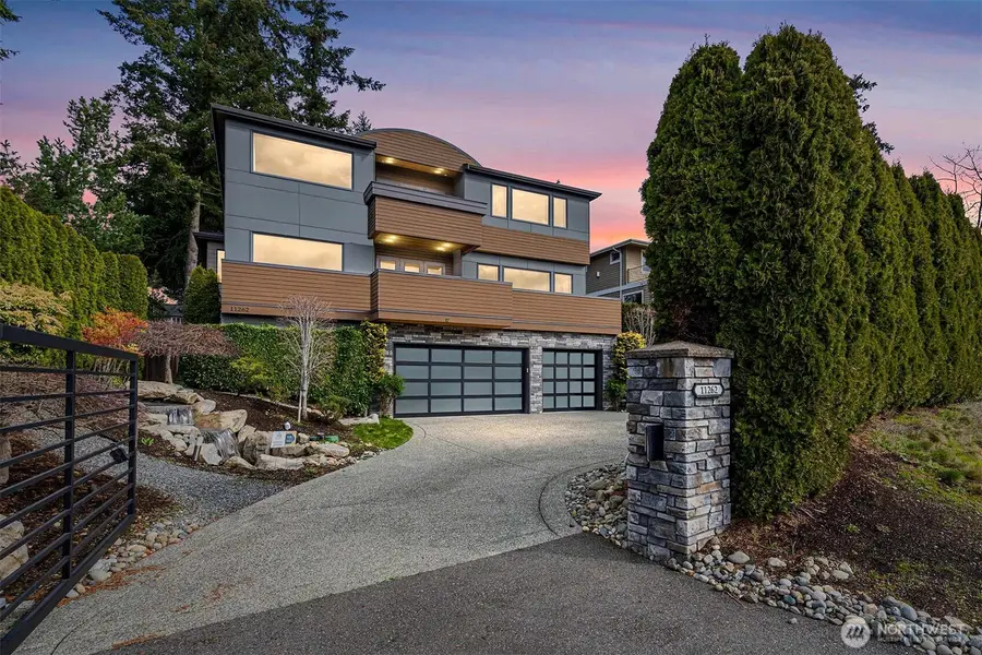 11262 SE 34th St, Bellevue, WA 98004 - #2