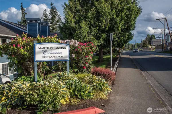 16817 Larch Way #D206, Lynnwood, WA 98037