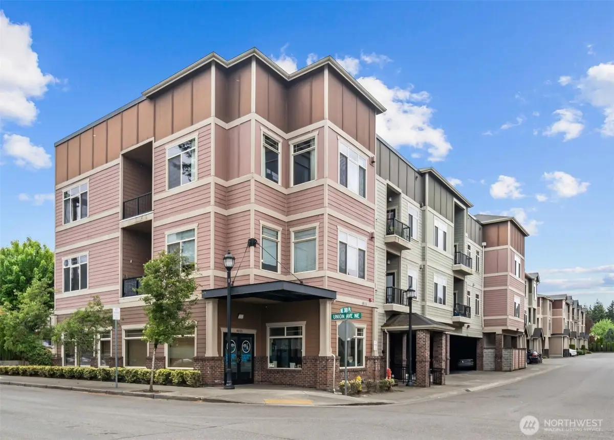 4005 NE 3rd Place #E, Renton, WA 98056 - #1