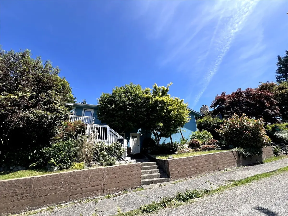 7756 14th Avenue Sw, Seattle, WA 98106 - #1