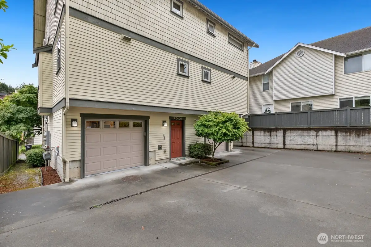 4840 40th Avenue Sw #A, Seattle, WA 98116 - #1