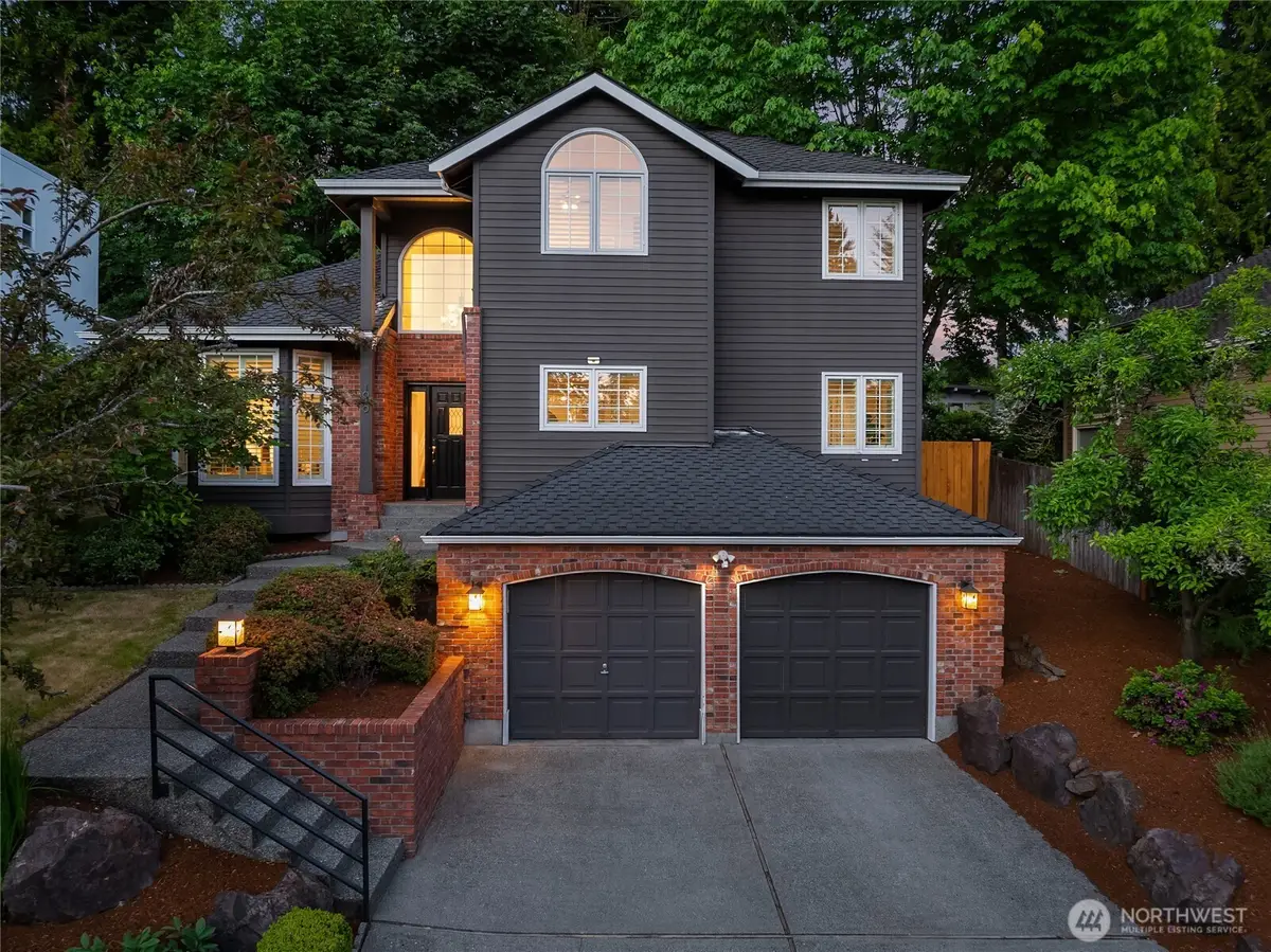 1010 106th Avenue Se, Bellevue, WA 98004 - #1