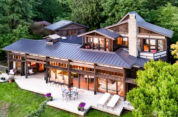 16223 Reitan Road Ne, Bainbridge Island, WA 98110