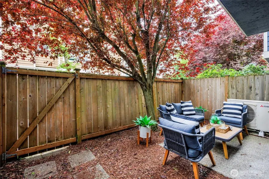 8505 Midvale Avenue N #B, Seattle, WA 98103 - #2