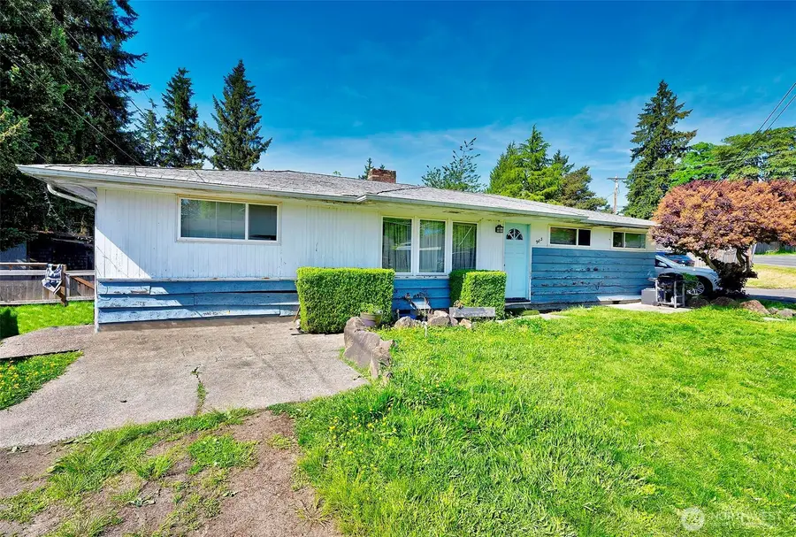 903 Logan Rd, Lynnwood, WA 98036 - #2