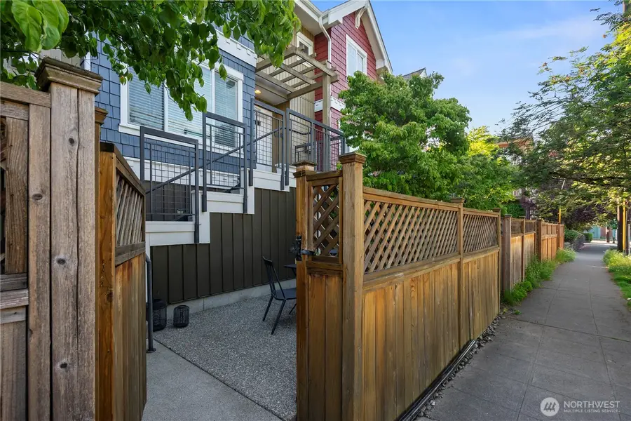 7316 Woodlawn Avenue Ne, Seattle, WA 98115 - #3