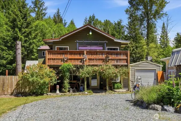 116 Mountain View Drive N, Ashford, WA 98304