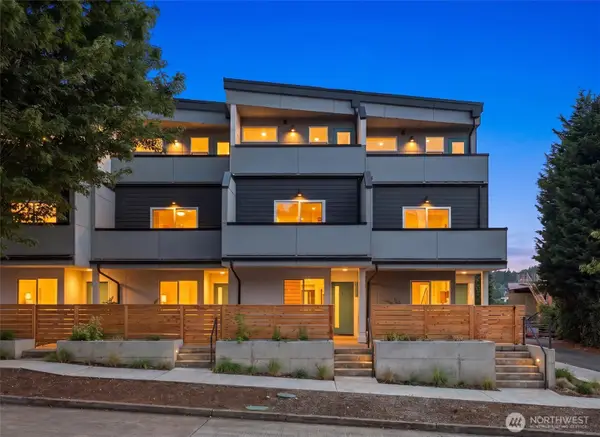 105 NW 39 Th Street #E, Seattle, WA 98107