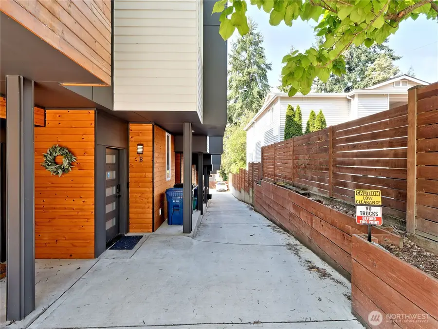 14023 Greenwood Avenue N #C, Seattle, WA 98133 - #2