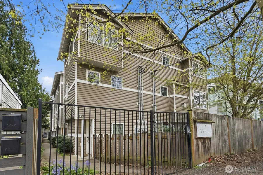 10520 Whitman Avenue N #C, Seattle, WA 98133 - #2
