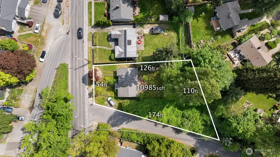 8315 Ravenna Avenue Ne, Seattle, WA 98115 - #2