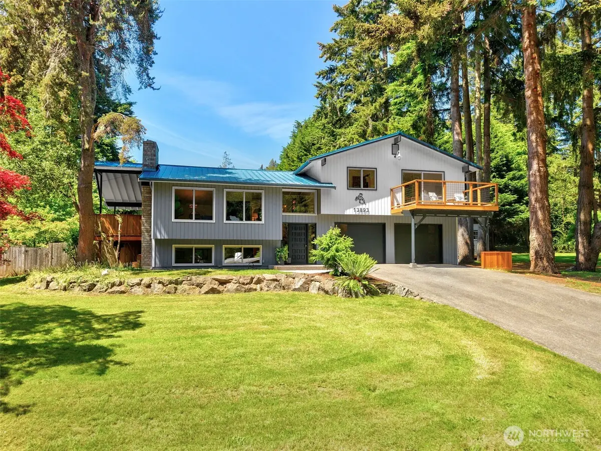 13893 John Street Ne, Bainbridge Island, WA 98110 - #1