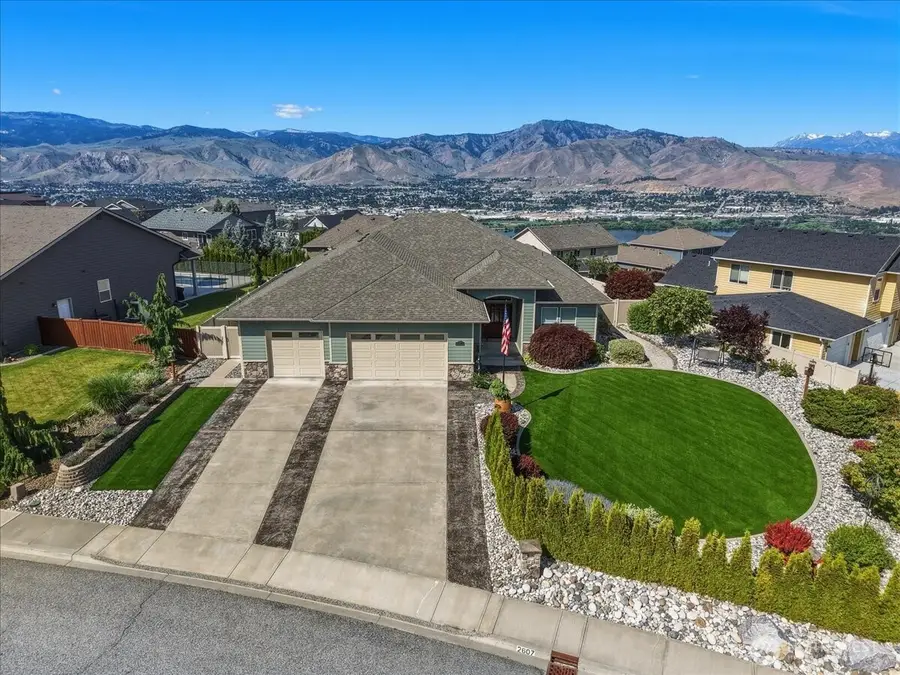 2607 Fancher Heights Boulevard, East Wenatchee, WA 98802 - #2