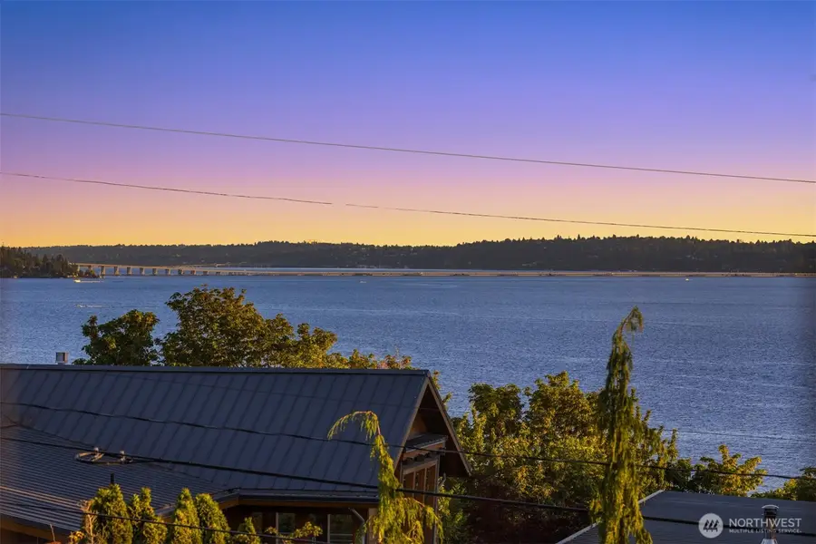 1010 6th Street W, Kirkland, WA 98033 - #2