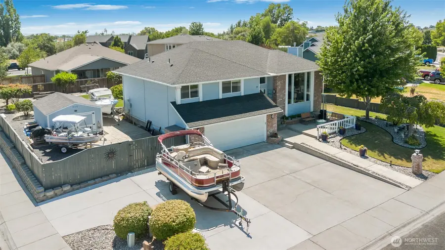 4095 W Cove West Drive, Moses Lake, WA 98837 - #3