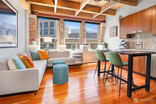1408 12th Avenue #211, Seattle, WA 98122