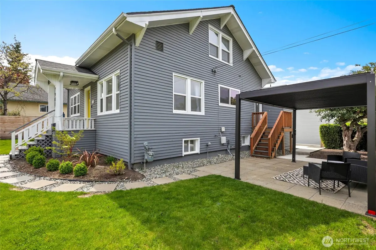 7901 16th Avenue Sw, Seattle, WA 98106 - #1