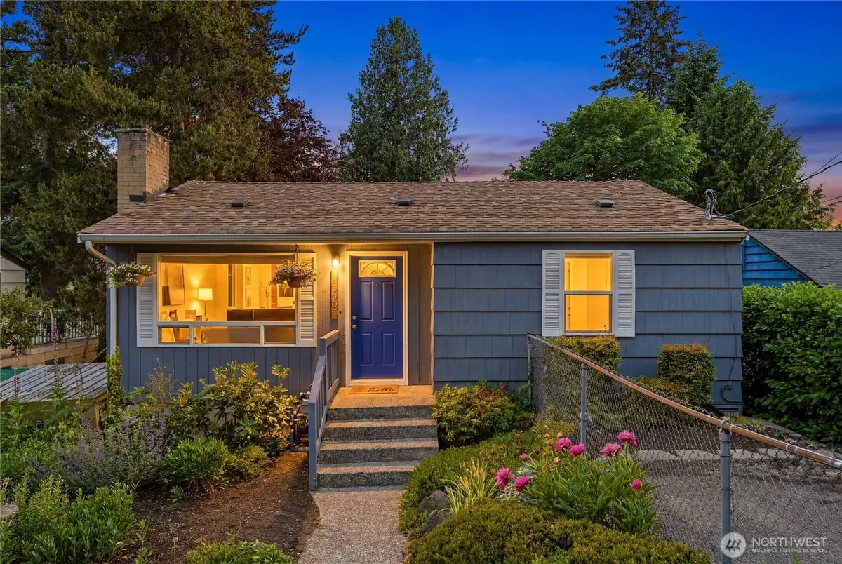 15839 15th Avenue Ne, Shoreline, WA 98155 - #1