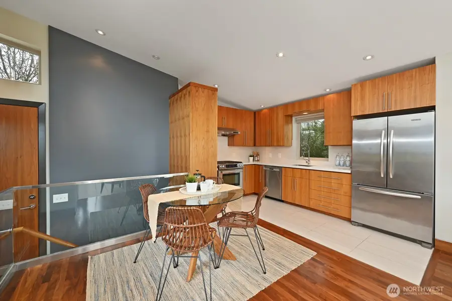 8218 2nd Avenue Ne #B, Seattle, WA 98115 - #3