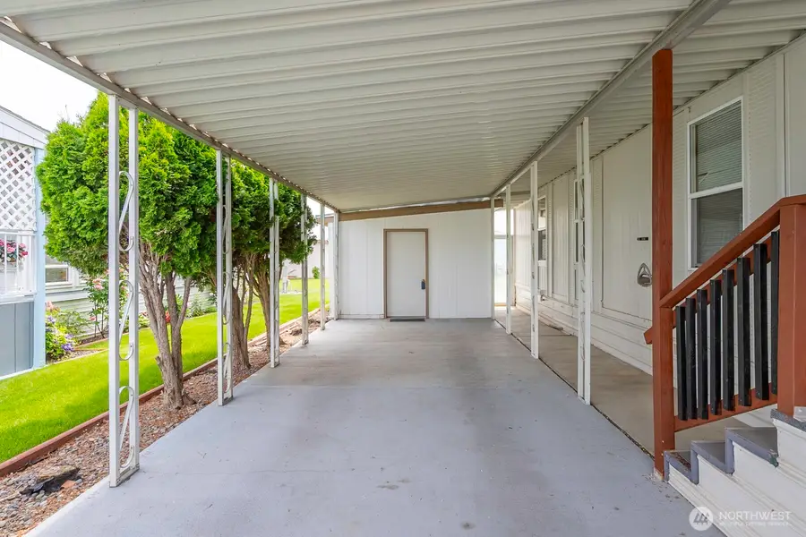 2240 W Broadway Avenue #221, Moses Lake, WA 98837 - #3