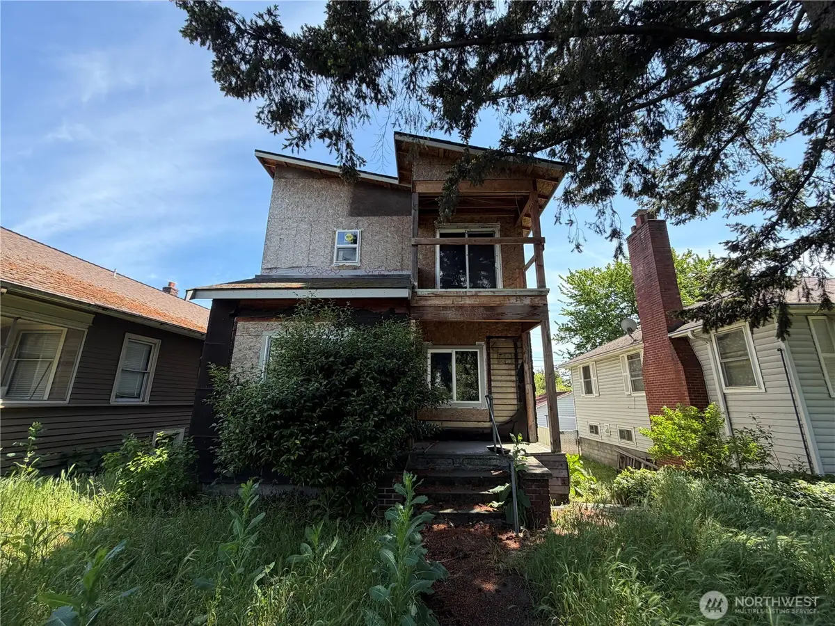 6242 Flora Avenue S, Seattle, WA 98108 - #1