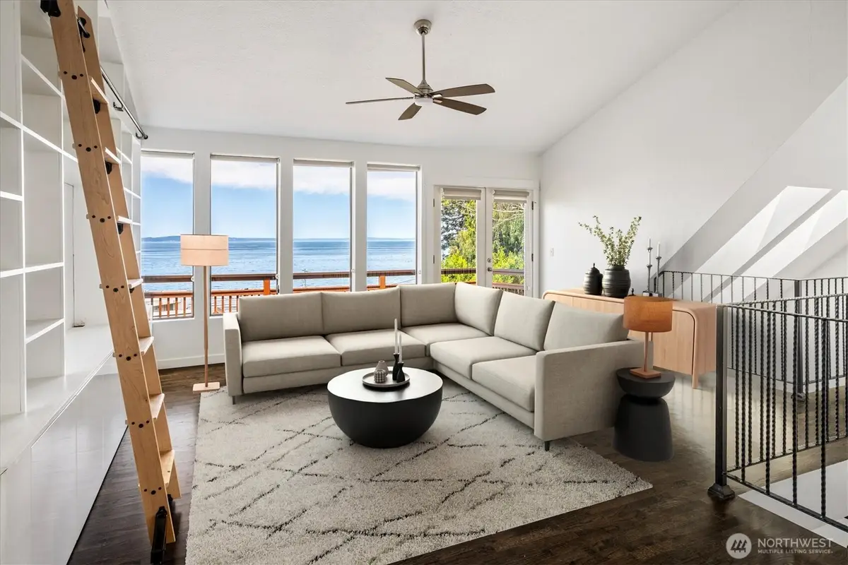 2364 Hobart Avenue Sw, Seattle, WA 98116 - #1