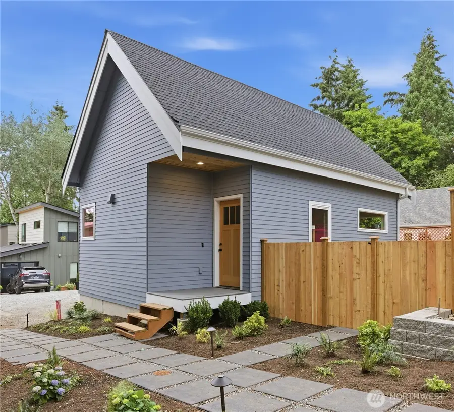 11737 40th Avenue Ne #C, Seattle, WA 98125 - #2