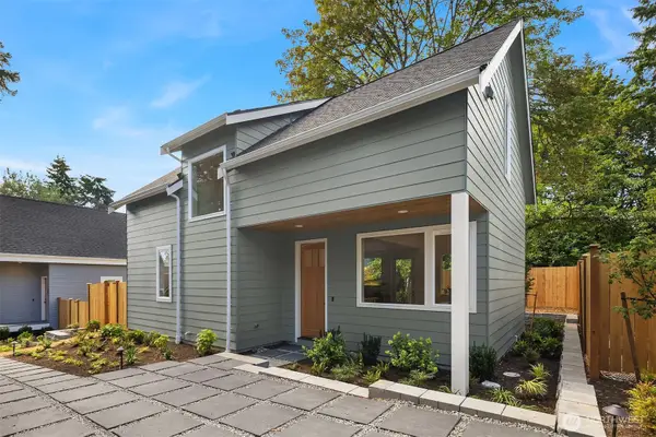 11739 40th Avenue Ne #C, Seattle, WA 98125