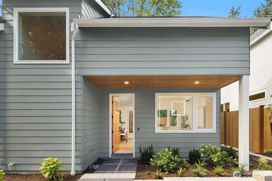 11739 40th Avenue Ne #C, Seattle, WA 98125 - #2