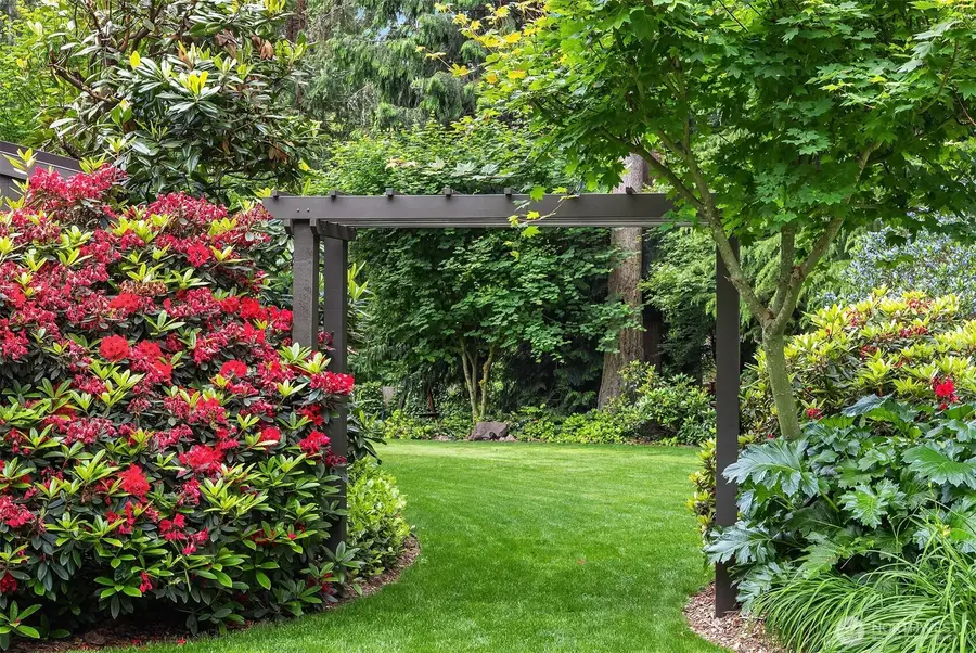 3908 142nd Place Ne, Bellevue, WA 98007 - #2