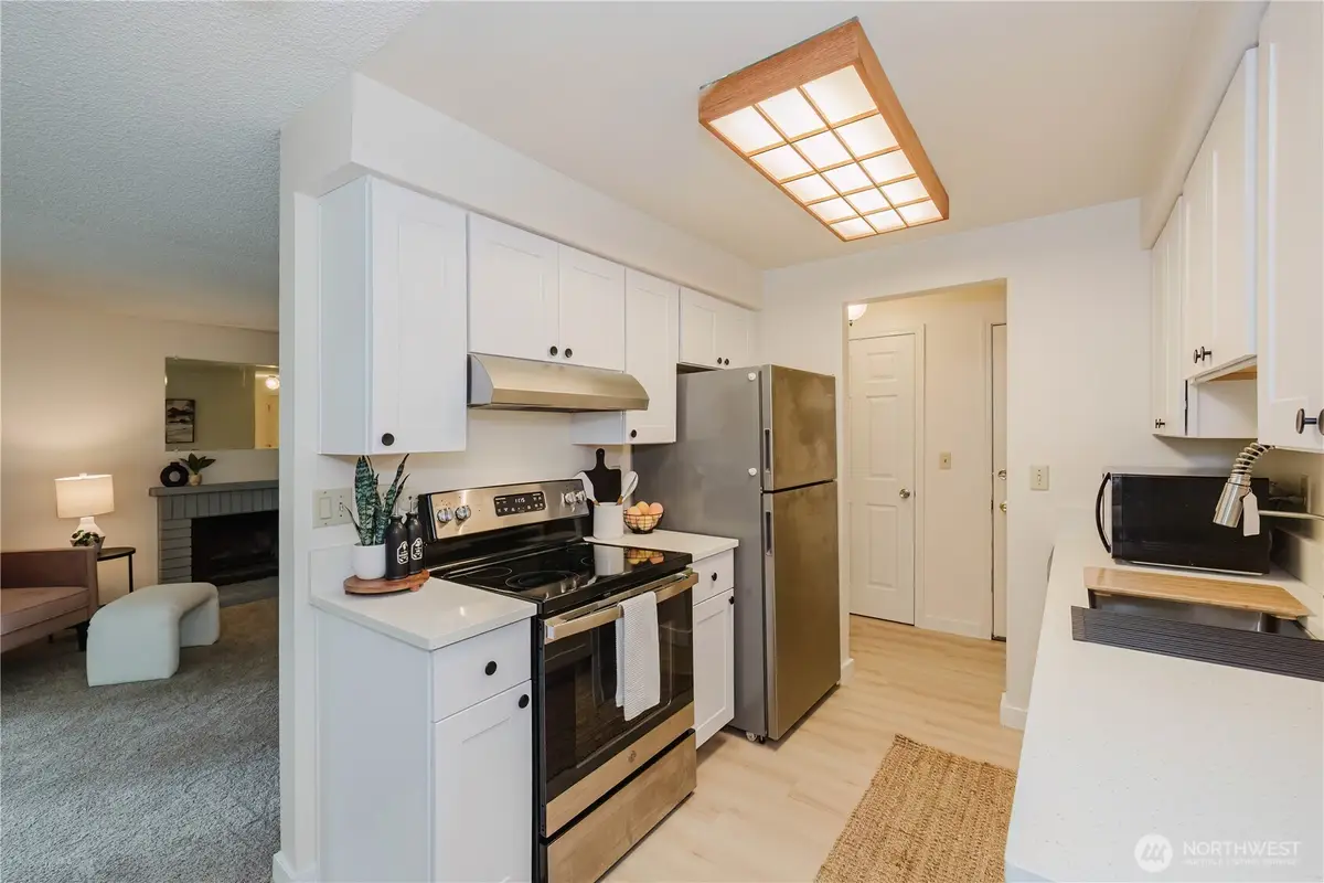 3400 Narrows View Lane Ne #104, Bremerton, WA 98310 - #1