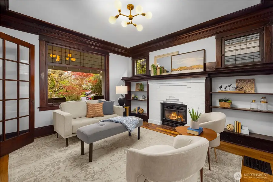 2529 Queen Anne Avenue N, Seattle, WA 98109 - #2