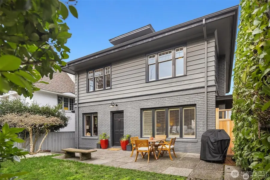 1208 E Newton Street, Seattle, WA 98102 - #2