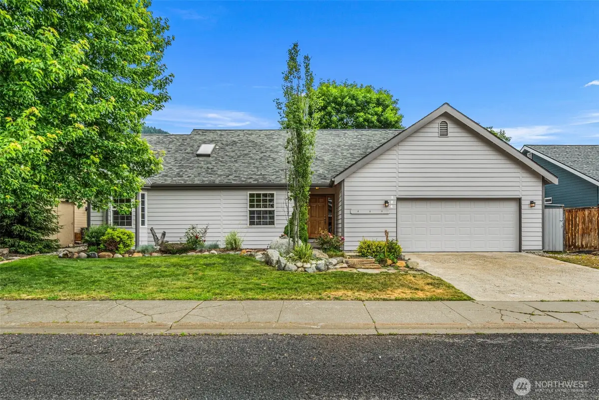 324 Meadow Drive, Leavenworth, WA 98826 - #1