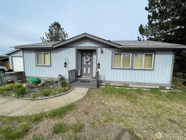 3 Sand Flat Rd, Omak, WA 98841