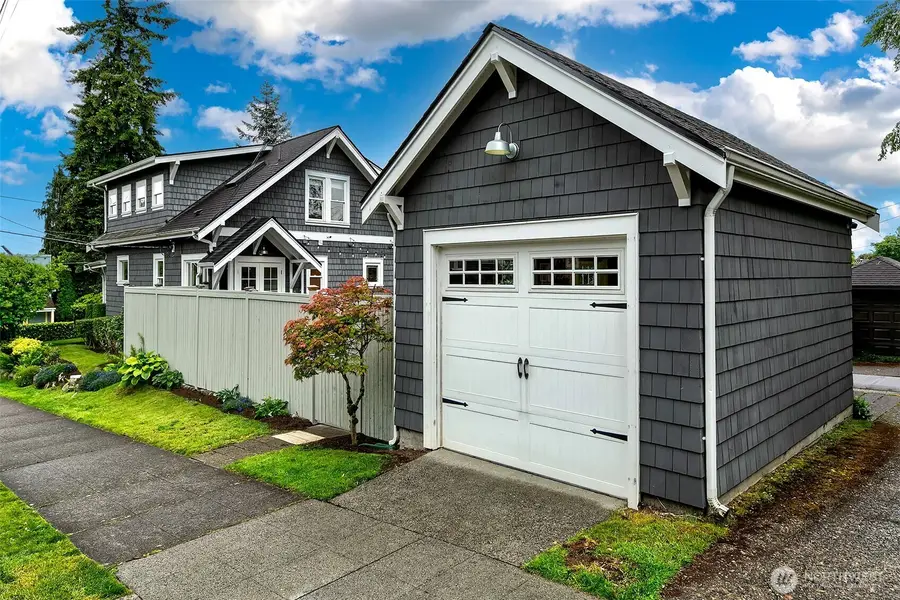 5761 35th Avenue Ne, Seattle, WA 98105 - #3